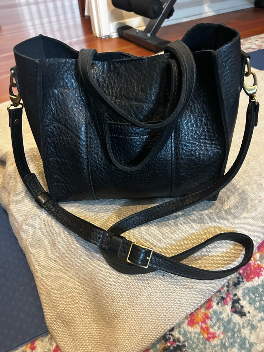 Portland Leather Lola Crossbody Tote Bag  in pebbled black leather EUC